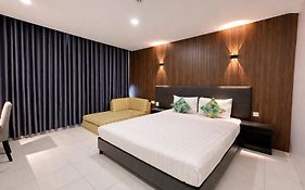 Khách sạn Centara